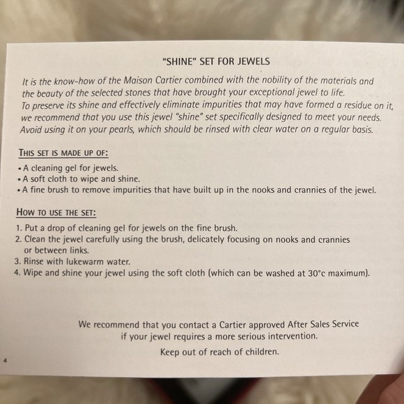 ❣️SOLD❣️Cartier jewellery cleaning kit brand new - Picture 2 of 5